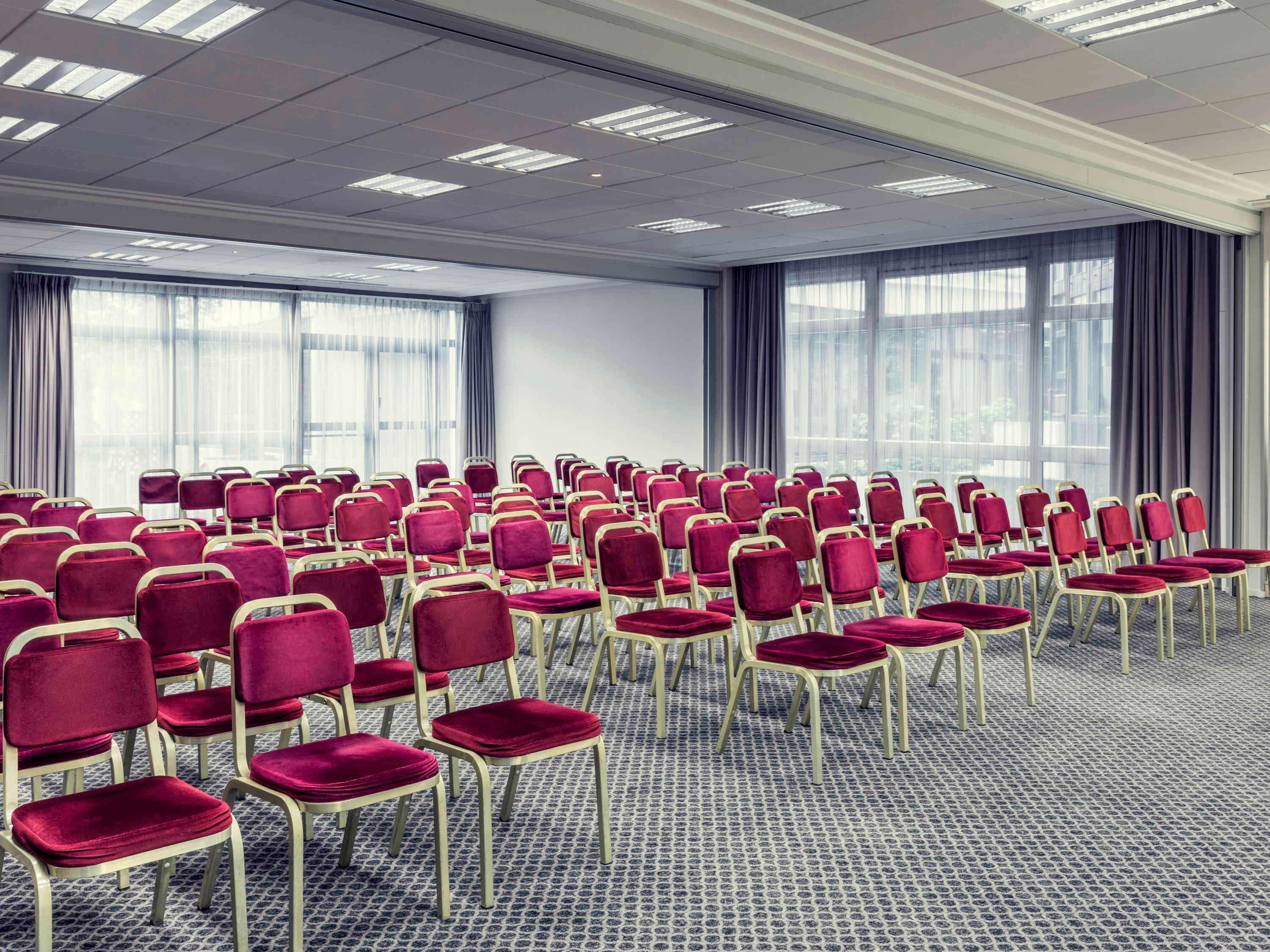 Mercure Paris Porte D'orleans Hotel