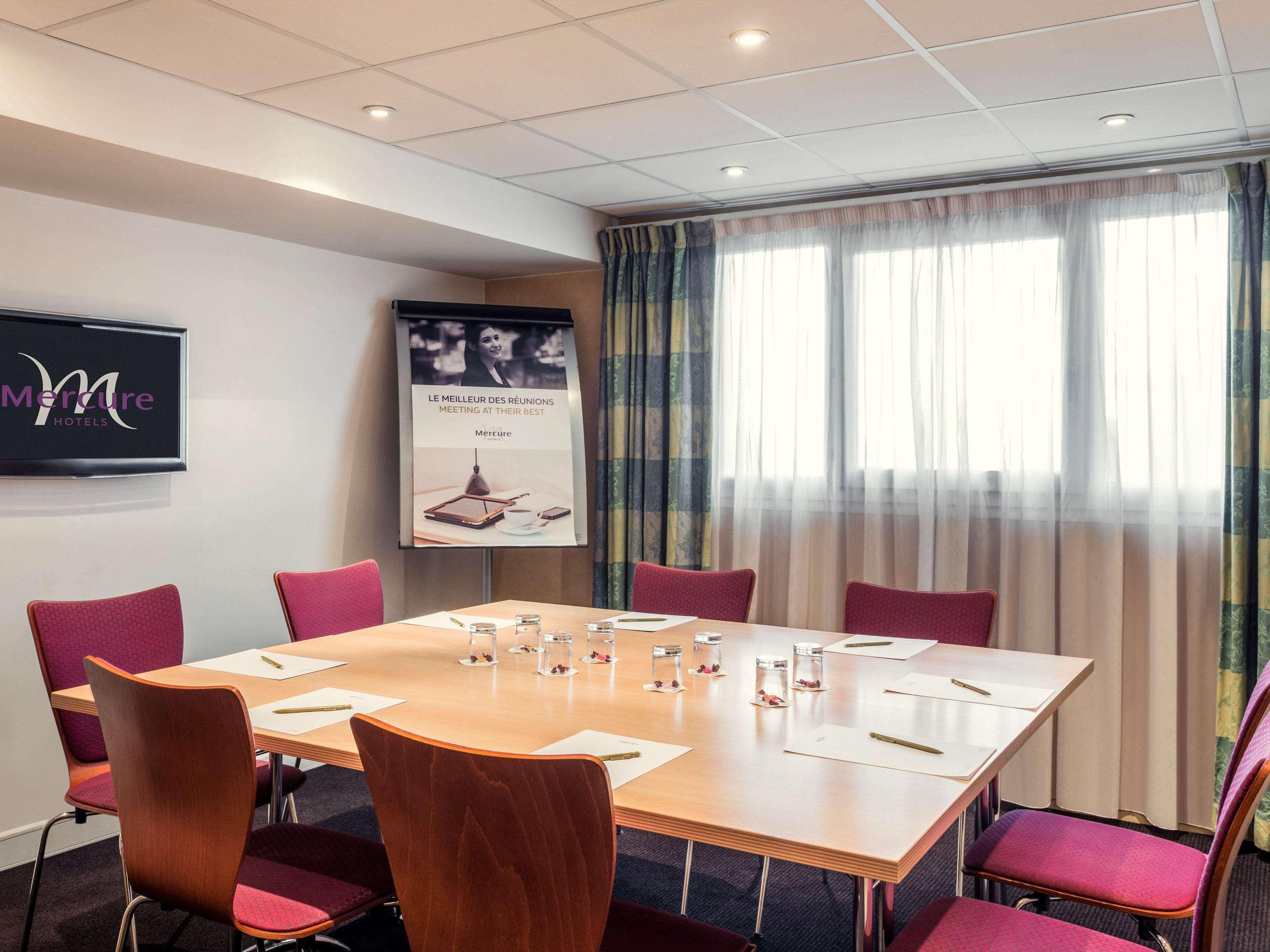 Mercure Paris Porte D'orleans Hotel