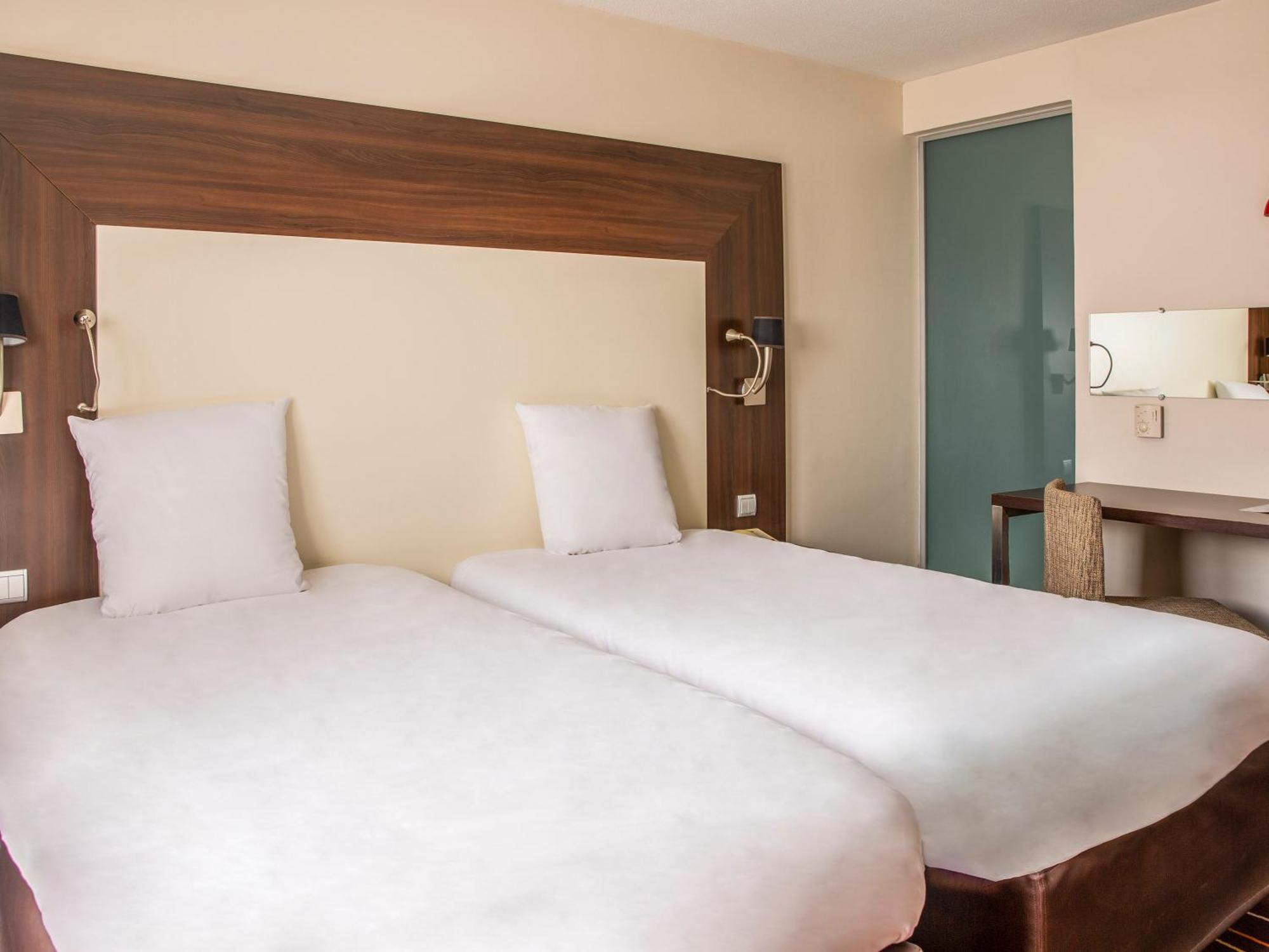 Hotel Mercure Paris Porte D'orleans 4*